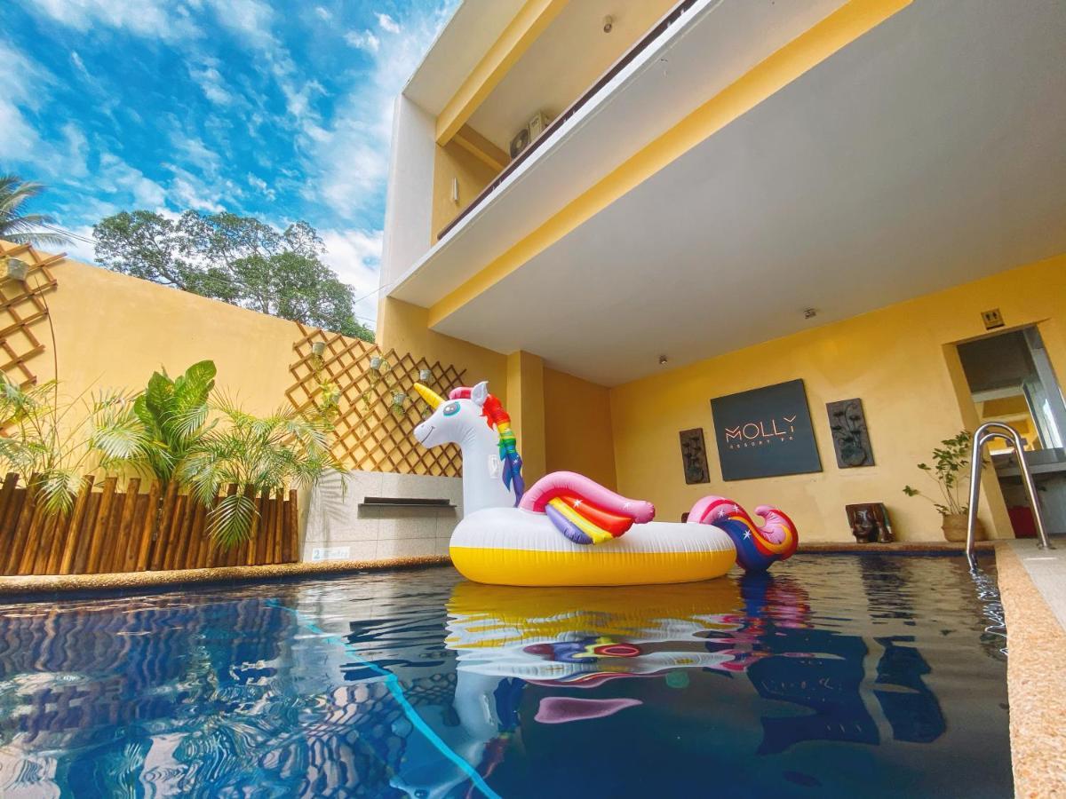 Molly Resorts Puerto Galera Luaran gambar